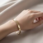 14 karaat geel gouden Christian slavenarmband