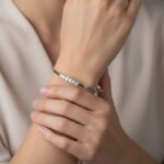 Christian wit gouden slavenarmband