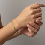 Christian gouden massieve armband