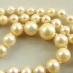 Cultivé parelcollier met gouden slot