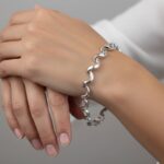 Christian wit goud armband