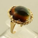 Gouden ring met matabia steen