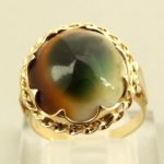 Gouden ring met matabia steen