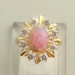 Geel gouden ring met opaal en diamant