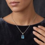 Wit gouden hanger met topaas