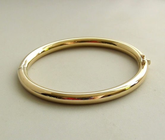 Geel gouden slavenarmband rond model