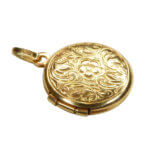 Gouden medaillon hanger met bloem motief