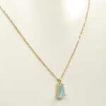 Gouden ketting met chalcedoon