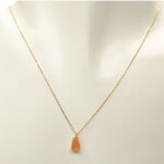Gouden ketting met chalcedoon hanger