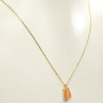 Gouden ketting met chalcedoon hanger