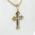 Geel gouden massieve kruis