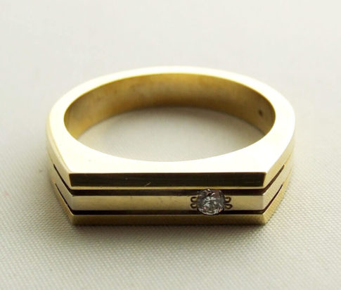 14 karaat Christian gouden ring met zirkonia