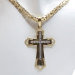 14 karaat bicolor gouden kruis met zirkonia