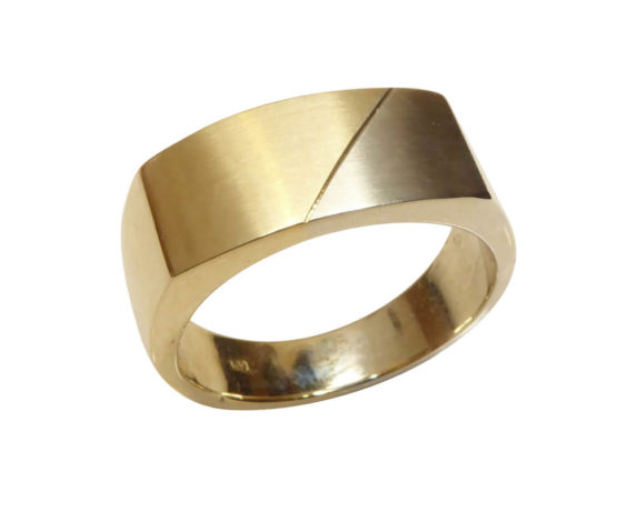 Christian bicolor cachet ring