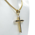 Geel en wit gouden kruis