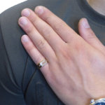 Gouden swinging diamant cachet ring