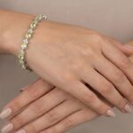 Zilveren armband met synthetische edelstenen