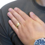 14 karaat cachet ring met diamant