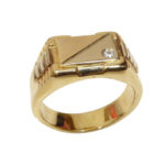 14 karaat gouden cachet ring met diamant