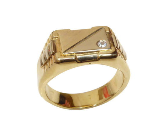 14 karaat gouden cachet ring met diamant