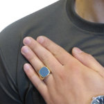 Gouden lagensteen cachet ring