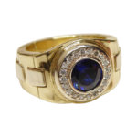 Gouden ring met diamanten en saffier