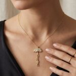 Gouden meisje met zirkonia paraplu hanger