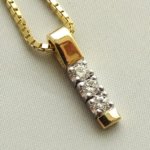 Christian gouden collier en hanger met diamanten