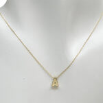 Gouden ketting met A hanger