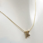 Gouden ketting met K zirkonia hanger