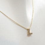 Gouden ketting met L zirkonia hanger