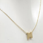 Gouden ketting met M hanger