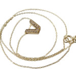 Gouden ketting met V zirkonia hanger