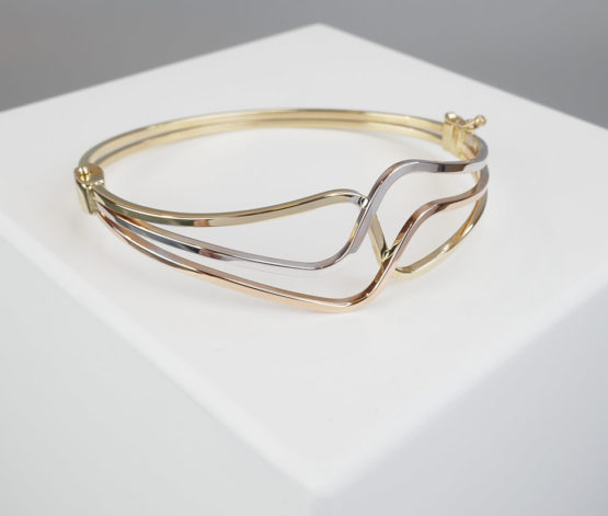 Tricolor Christian gouden slavenarmband