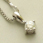 Wit gouden diamanten hanger en collier