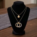 Gouden dubbele hangers en kettingen