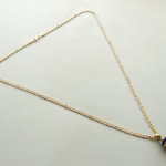18 karaat gouden collier met lapis lazuli hanger