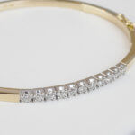 Goud Christian slavenarmband met diamanten