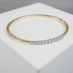 Goud Christian slavenarmband met diamanten