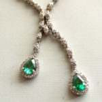 Wit gouden smaragd sieraden set