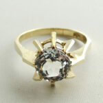 Geel gouden ring met aquamarijn