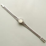 Wit gouden diamanten Certina horloge