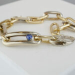 Bicolor gouden armband met saffier