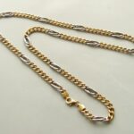 Geel- en wit gouden collier