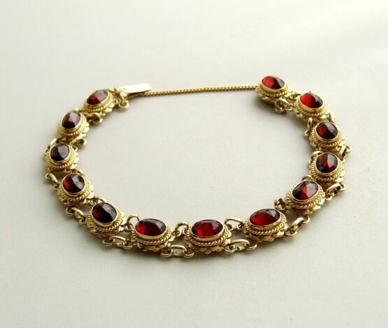 Geel gouden granaten armband