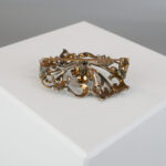 Antieke broche met parel