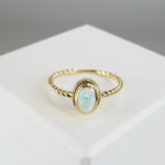 Christian ring met opaliet