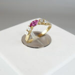 Christian ring met robijn en diamant