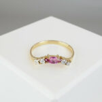 Christian ring met robijn en diamant