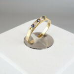 Gouden alliance saffier en diamant